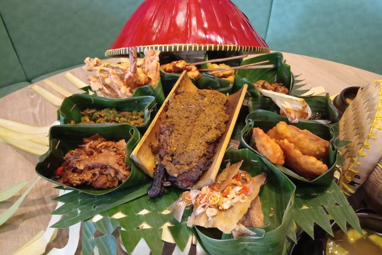 Timbungan Jadi Teknik Memasak Dalam Bambu Khas Bali
