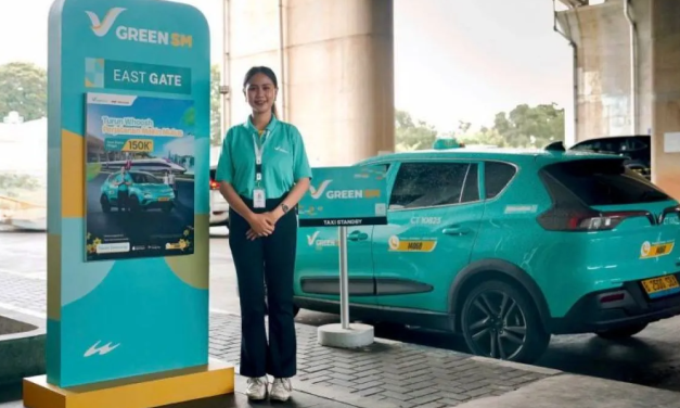 Keselamatan Dipertanyakan Usai Tabrakan Taksi Green SM