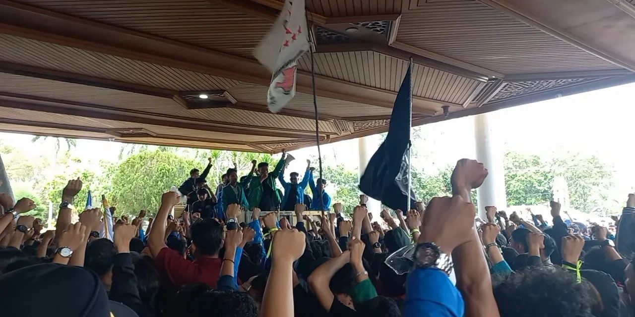 Demo Medan Memanas: Mahasiswa Tuntut Perubahan Pemerintah