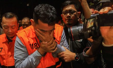 Fenomena Korupsi: Akar Masalah Dan Solusi Jangka Panjang
