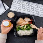 Cara Menjaga Pola Makan Sehat Di Tengah Kesibukan