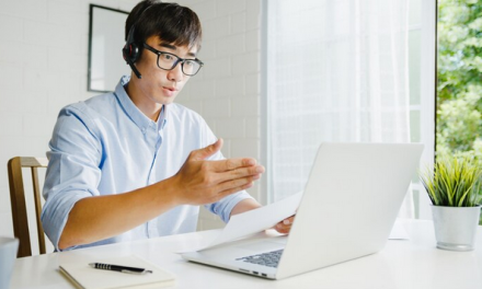 Kursus Online: Alternatif Untuk Mengembangkan Kemampuan Baru