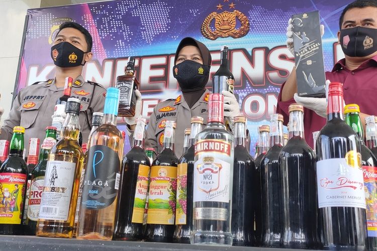 Minuman Keras: Memahami Risiko Konsumsi Alkohol Kesehatan